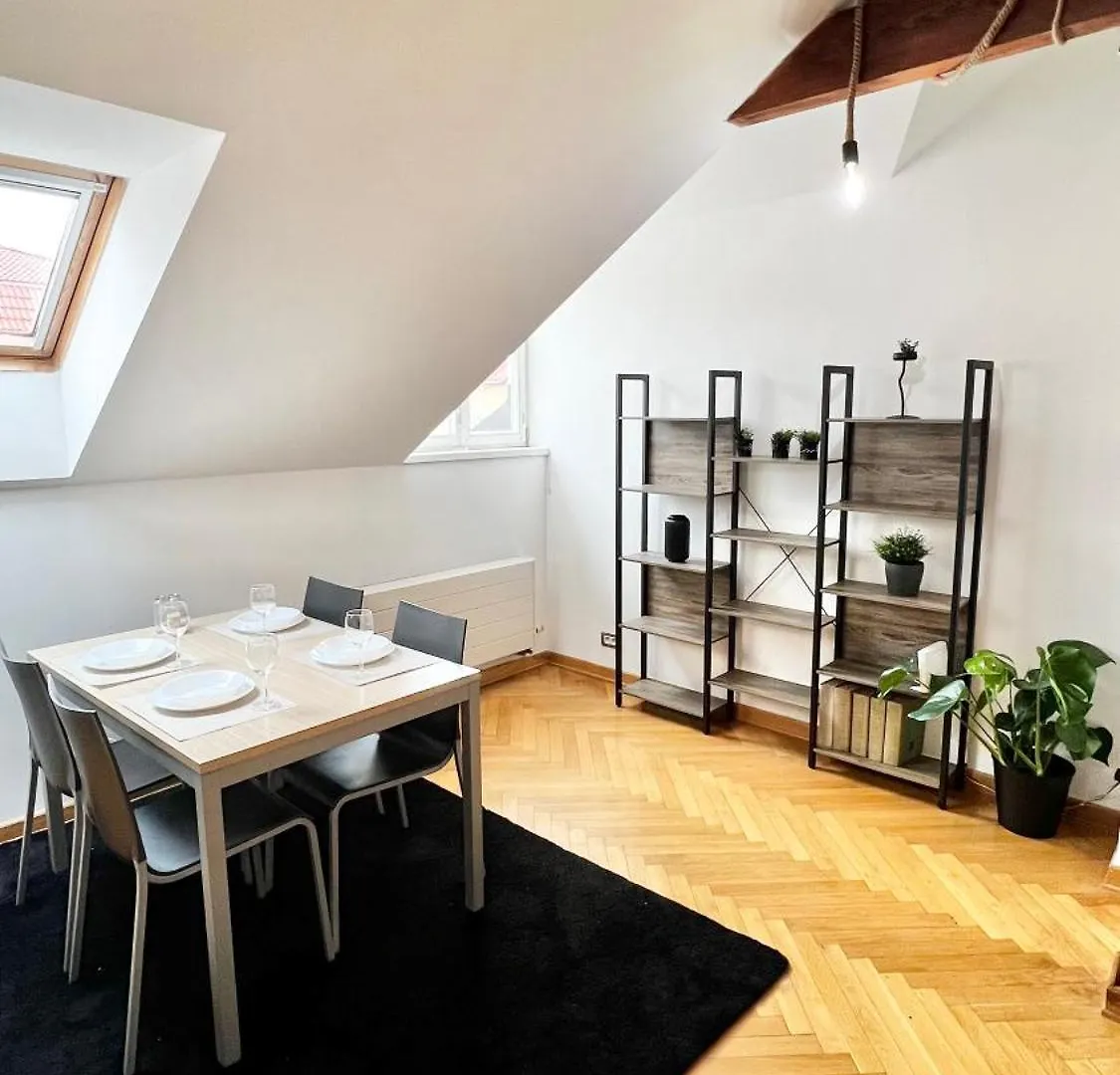 Miru Loft Prague Apartment